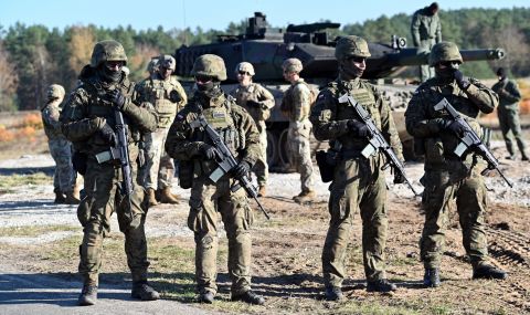 САЩ изпращат спешно 3000 войници в Европа - 1