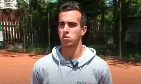 Янаки Милев изигра великолепен мач в Бон  - 1