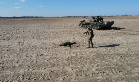 Руски войник предаде танка си на украинската армия - 1