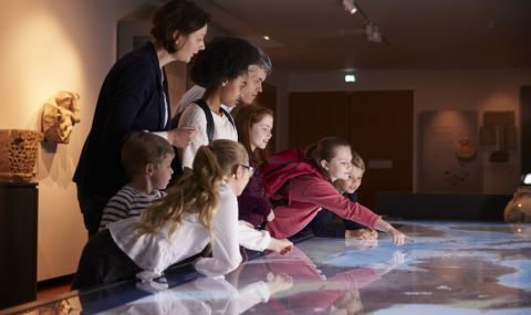 Young V&A: Какво ако децата решават как да изглеждат музеите? - 1