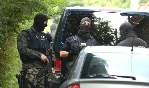 Германските служби закриха 1400 незаконни уебсайта в Източна Европа, в операцията са участвали и българските власти - 1