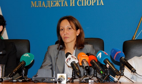 Министър Раданова ще сезира главния прокурор - 1