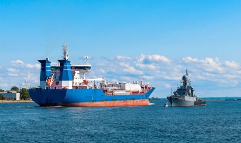 Товарен кораб напусна украинско пристанище, след като бе натоварен със зърно - 1