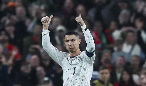 ФИФА спря трансферите на клуба на Роналдо - 1