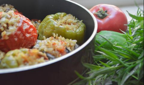 Рецепта за вечеря: Пълнени зеленчуци по гръцки - 1