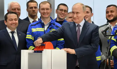 Бизнесът на Путин с втечнен газ продължава с пълна сила - 1