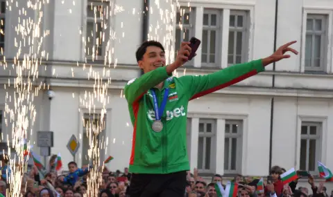 Симеон Николов блести в Русия: Българският талант сред най-добрите на кръга - 1