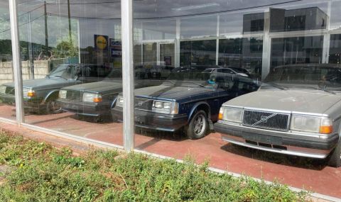 В Европа откриха призрачна автокъща със стари коли Volvo без пробег - 1