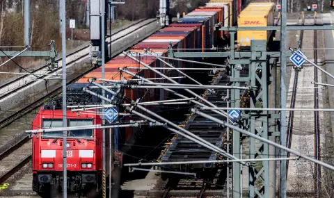 Втори палеж на ключова железопътна линия в Дюселдорф - 1