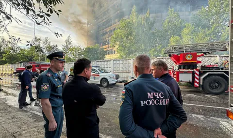 13 души загинаха при пожар във фабрика за фойерверки в Русия - 1