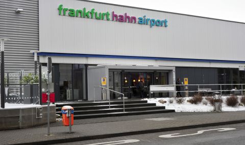 Телата на мъж и жена са открити на летището във Франкфурт - 1