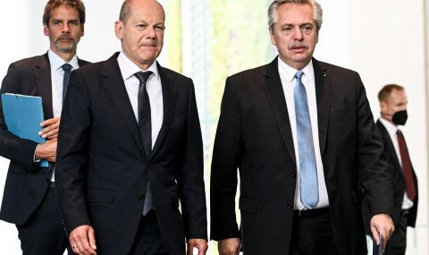 Шолц и Фернандес предупредиха, че войната в Украйна ще задълбочи несигурността с храните - 1