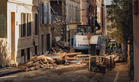 Кметът на Марсилия: Все още има надежда за откриване на оцелели в срутилата се сграда - 1