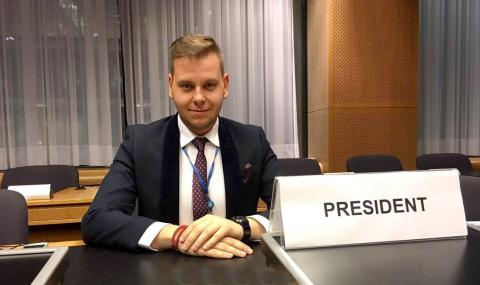 Българин стана най-младият председател на европейска работна група - 1