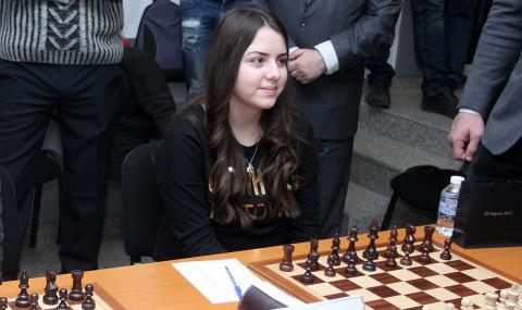 Млада българка оглавява световния шахмат - 1