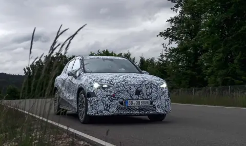 Mercedes-Benz се подготвя да представи електрическа версия на един от най-продаваните си модели - 1