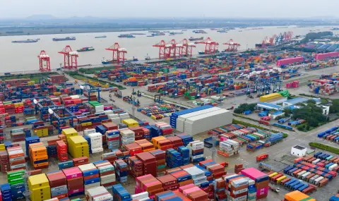 Chinese markets rise on Trump's possible visit to China  - 1