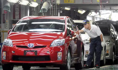 Toyota to build $10 billion worth of car plants in the US  - 1