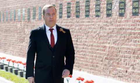 Медведев: Посланиците на страните от ЕС трябва да бъдат изгонени от Русия