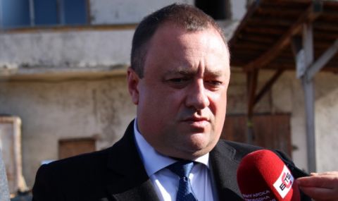 Земеделският министър обеща обезщетения след градушката в Садово - 1