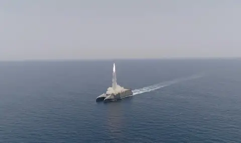 Iran hits ship in Strait of Hormuz. When will the fire stop?  - 1
