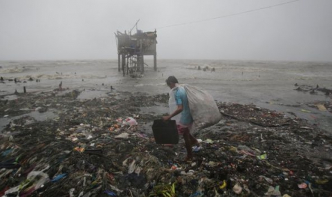 Тайфунът Копу отне живота на 14 души във Филипините - 1