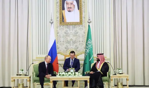 Русия и Саудитска Арабия призоваха към съкращения на петрола всички членове на ОПЕК+ - 1