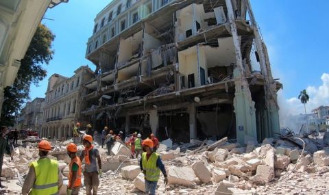 25 са вече жертвите при взрива на хотел в Куба - 1