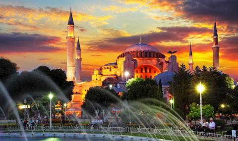 Турция за "Света София": Ще запазим християнските икони - 1