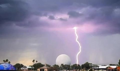 Ураганът Никол губи двама във Флорида ВИДЕО - 1