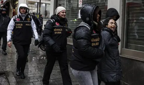 Близо 500 мигранти бяха задържани при мащабна операция в цяла Турция - 1