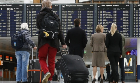 Само 20% от авиопътниците пътуват без багаж - 1