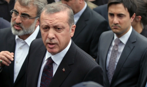 Ердоган обиди демонстрант в Сома - 1