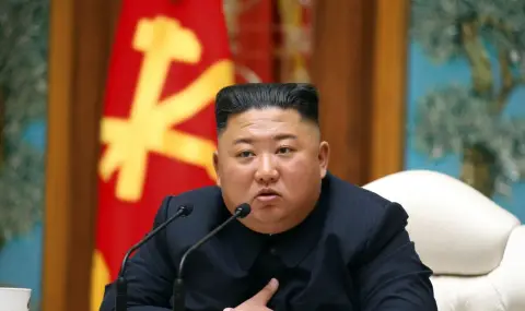 Северна Корея плаши с война, ако САЩ посегнат на разузнавателните й сателити - 1