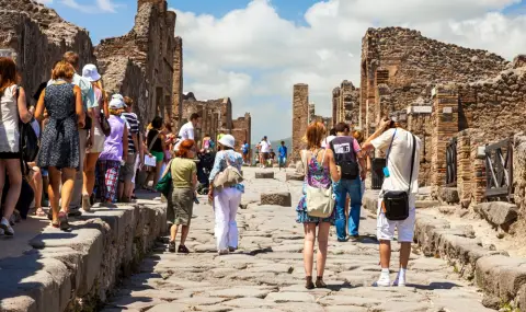 Шотландец се опита да открадне артефакти от древния град Помпей - 1