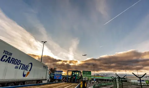 Европейски фермери протестират пред Европарламента срещу споразумението ЕС-Меркосур