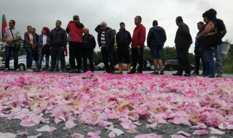 Розопроизводители протестираха в Казанлък - 1