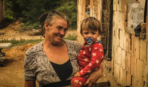 Why we adopted a Roma child: a Hungarian family tells the story  - 1