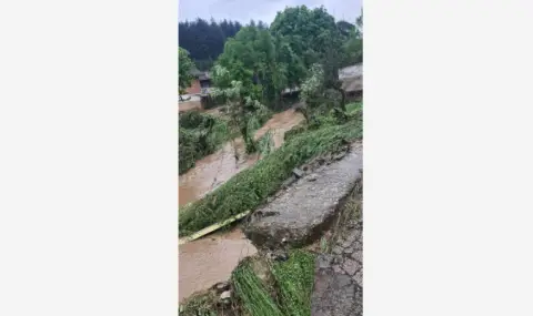 Проливните дъждове наводниха имоти във Видинско