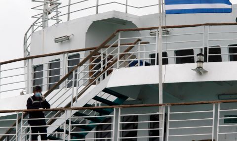 Моряците в Гърция стачкуват второ денонощие - 1