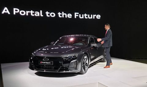 Audi представи в България най-мощната си кола... с цена от 360 000 лева! - 1