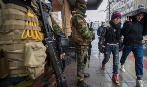 Германия засилва мерките за сигурност заради атентатите в Брюксел - 1