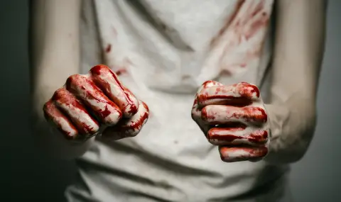 Мъж преби приятелката си в центъра на София - 1