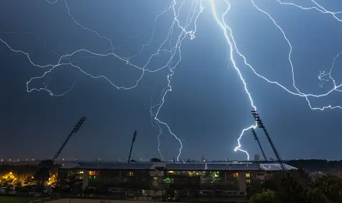 Гръмотевична буря заплашва осминафинала между Интер и Флуминензе – какво казва регламентът - 1