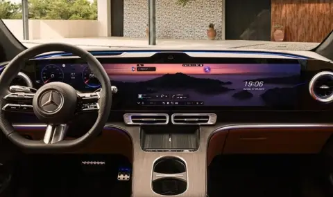 Mercedes връща физическите бутони в купето - 1