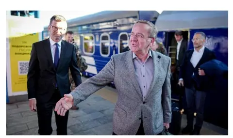 Boris Pistorius arrives in Kiev, Alternative for Germany sharply criticizes visit  - 1