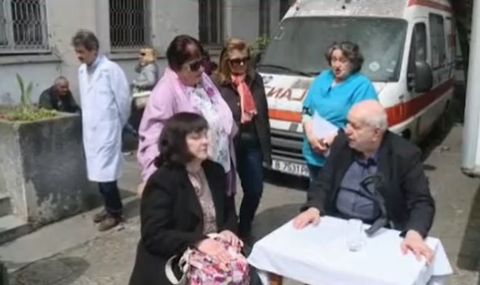Лекари от Белодробната болница във Варна не са получавали заплати от година - 1