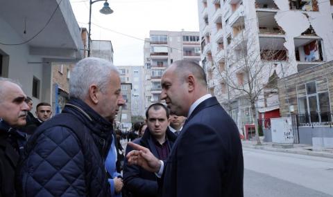 България помага на албанския град Дуръс след тежкото земетресение - 1
