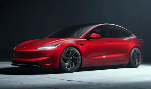 Още по-мощна и по-бърза: Представяме ви най-наточената Tesla Model 3 - 1