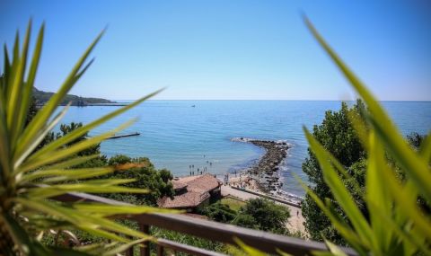 Времето днес, прогноза за вторник, 29 август: Облаци на запад, слънце по Черноморието - 1